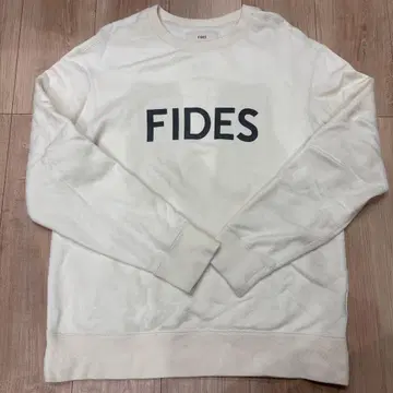 FIDES 아이보리 크루넥 트레이너