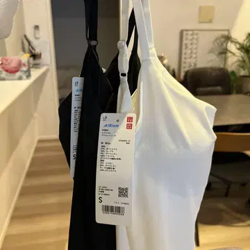 UNIQLO 에어리즘 탱크탑 블랙 S