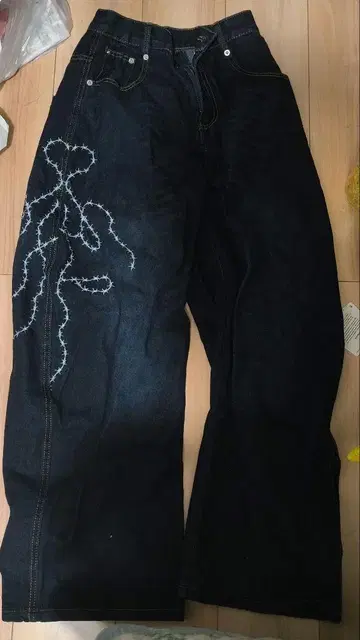 장미 자수 와이드 레그 데님 팬츠