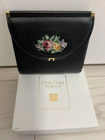 Michiyo Kuge Petit Point 미니 지갑