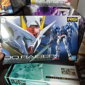 RG 00 Raiser 1/144 건담 프라모델