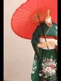 그린 컬러 후리소데 금액 검토 중
