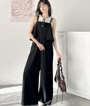 매일 코디네이트에 화려함을 더합니다. 린넨 같은 프릴 뷔스티에 살로펫