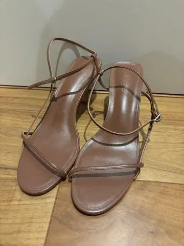 tony bianco 스트랩 샌들