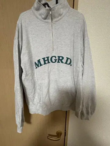 MHGRD 하프 지퍼 그레이 스웨터
