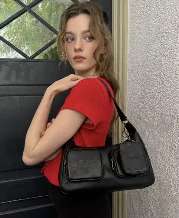 앨리슨 브라운 EVERYDAY SHOULDER BAG