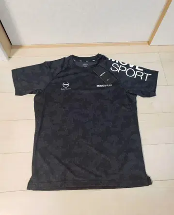 새상품 DESCENTE MOVE SPORT 티셔츠 남성용 L 블랙