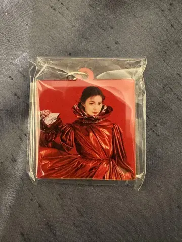 이쿠타 에리카 bittercandy 키링