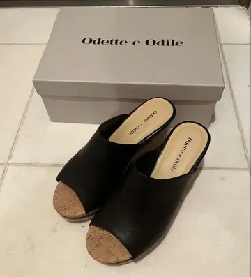 Odette e Odile/ 웨지솔 샌들 (블랙)