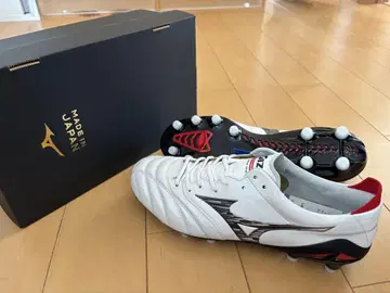 MORELIA NEO 4 JAPAN 26.5cm 화이트/레드/블랙
