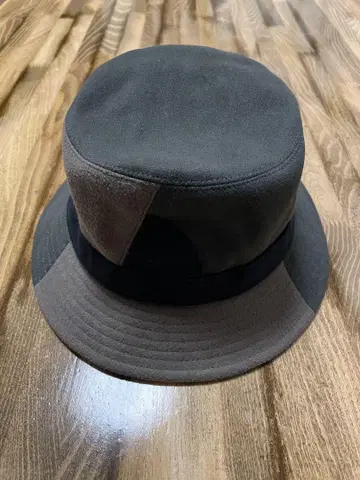 Borsalino 버킷 햇