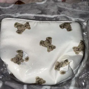 젤라또피케 베어 파우치