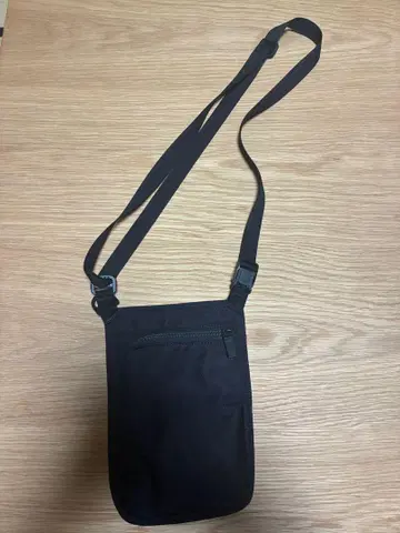 everyone PAPERBACK POUCH STANDARD