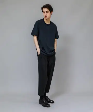 어태치먼트  기저 실키 티셔츠