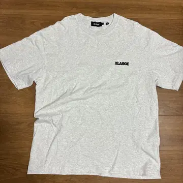 XLARGE 백 프린트 티셔츠 그레이