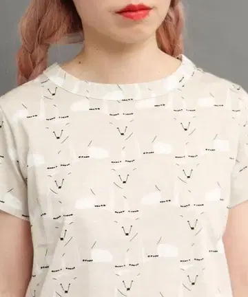 peu pres 푸플레 북극곰 프린트 티셔츠 화이트 곰