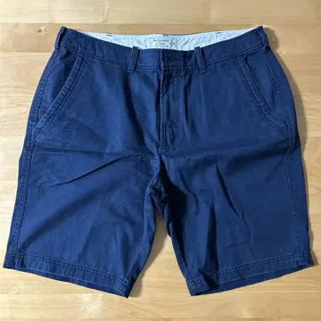 Abercrombie & Fitch 네이비 숏팬츠 36