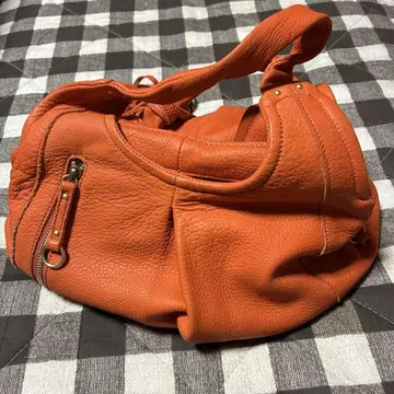 오렌지 가죽 백