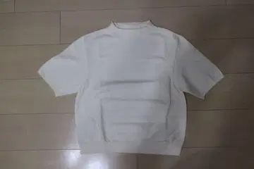 unfil 반팔 니트 화이트
