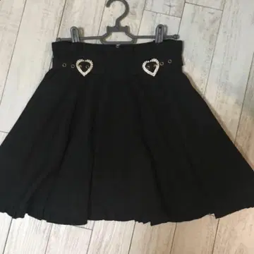 ROJITA 하트 비쥬 버클 플레어 스커트