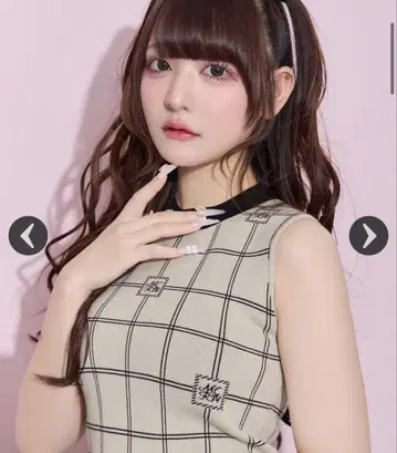 미셸 마카롱 미셸 마카롱 탑 슬리브리스 로고 니트탑