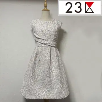 23구 드레스 라인 슬리브리스 플레어 원피스 자카드