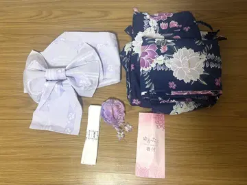 보라색 꽃무늬 유카타와 오비 세트
