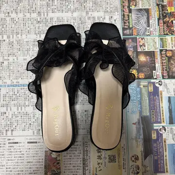 Rag Out 프릴이 달린 블랙 샌들 LL 사이즈 힐