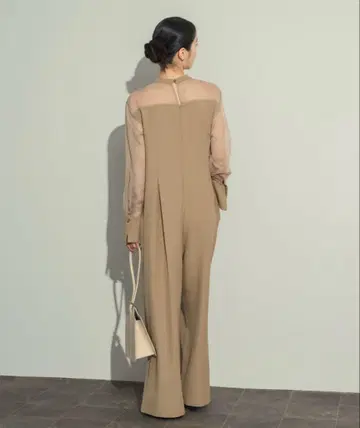 [ NEUNA ] 시어 턱 올인원 베이지