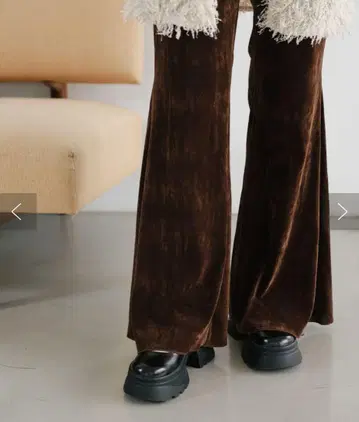 Kastane 벨로아 튤 팬츠