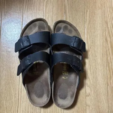 Birkenstock 블랙 샌들