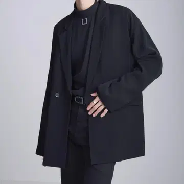 ADRER 블랙 테일러드 자켓