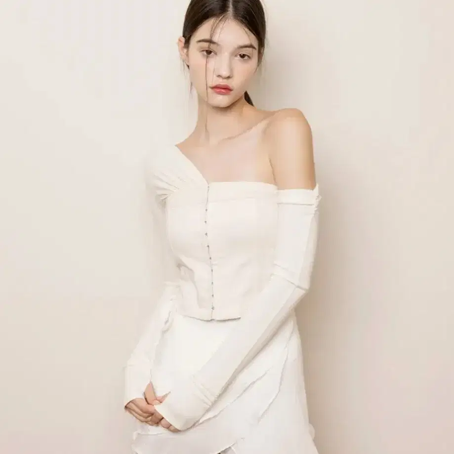 トップス not your rose Monica Top Not Your Rose Monica Top s on Bunjang Global Site.