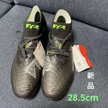 PUMA Future 8 얼티밋 AG 블랙 그린 스파이크 슈즈