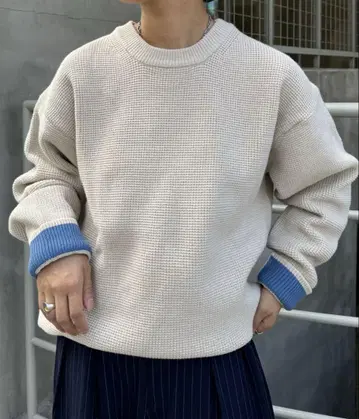 아이보리 와플 짜임 니트 긴팔