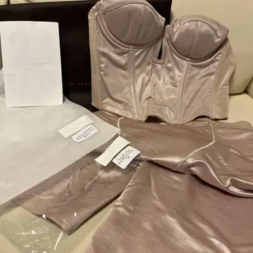 THE TREAT DRESSING 숏 뷔스티에 거들 베이지