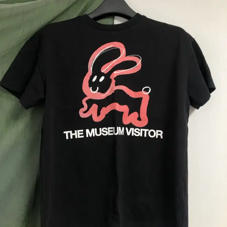 THE MUSEUM VISITOR★韓国★RABBIT PRINTED HEART T-SHIRTS RABBIT PRINTED HEART T-SHIRTS (WHITE) : THE MUSEUM VISITOR