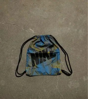 Nike 00s 냅색 archive 그래픽