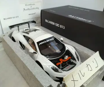 미사용 1/18 오토아트 맥라렌 12C GT3 화이트
