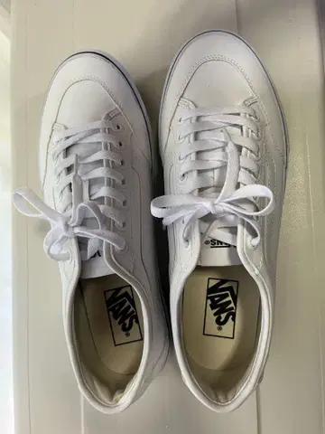 Vans 화이트 스니커즈