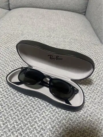 Ray-Ban RB4258F 601/71 52 사이즈
