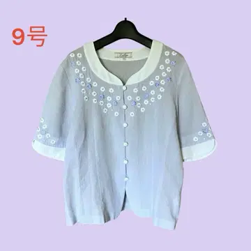 레리안 꽃무늬 자수 노카라 블라우스 셔츠 9호 라이트 블루 오분 소매
