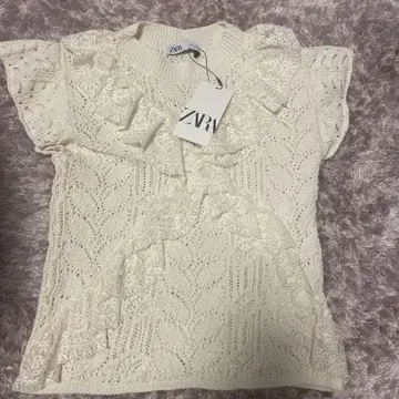 ZARA 아이보리 프릴 니트 S