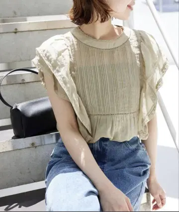 라미 프릴 핀턱 블라우스