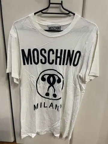 MOSCHINO 화이트 티셔츠