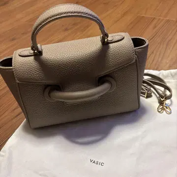 VASIC 베이지 숄더백