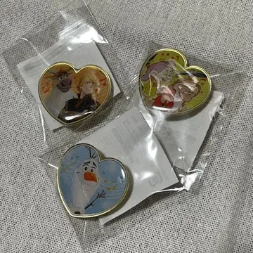 디즈니 온 클래식 꿈과 마법의 선물 2025 핀 배지