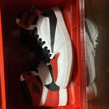Air Jordan 1 Retro High OG 화이트/레드/블랙