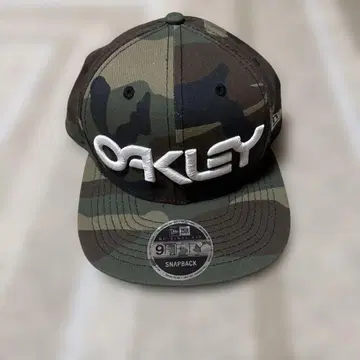 Oakley 9FIFTY 스냅백 캡 카모플라쥬