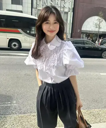 bibiy. CORA PUFF BLOUSE